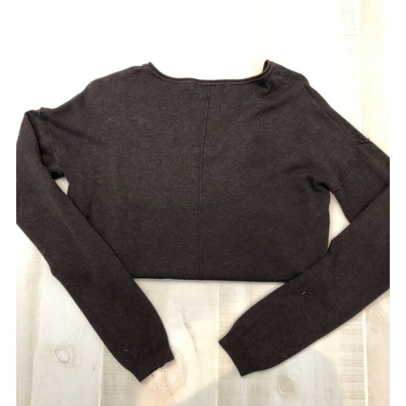 Atmosphere Light Sweater - Picture 2 of 4